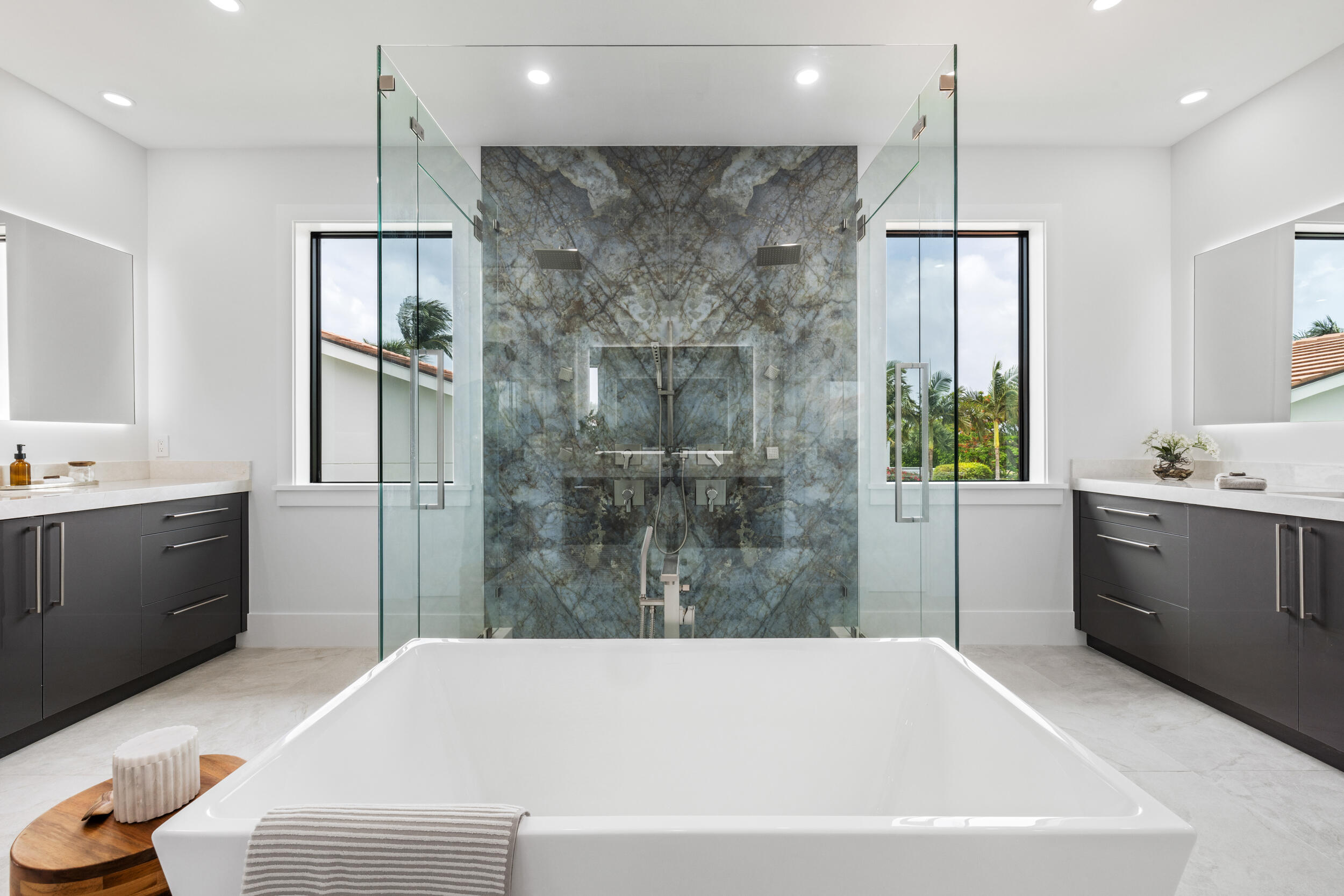 NORTH LAKE WORTH - Residential