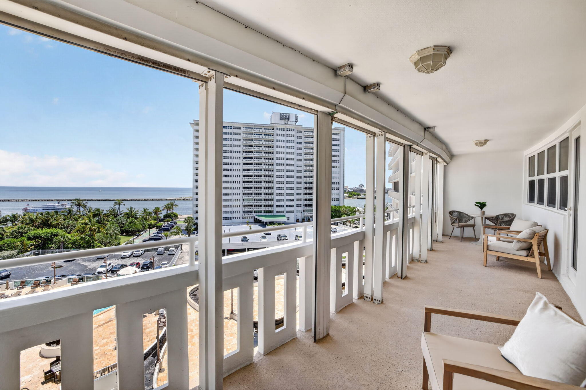 EVERGLADES HOUSE CONDO - Residential