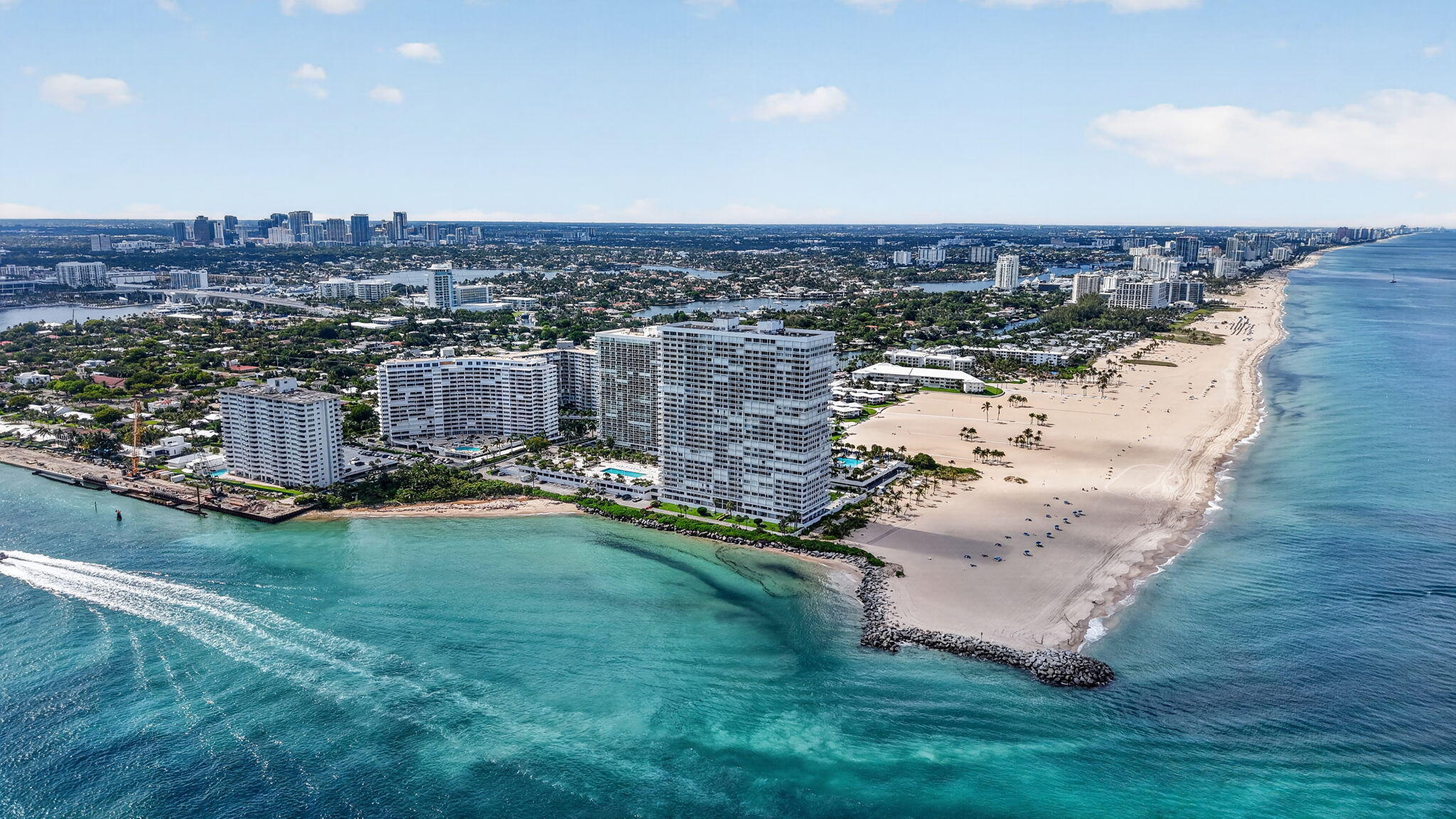 EVERGLADES HOUSE CONDO - Residential
