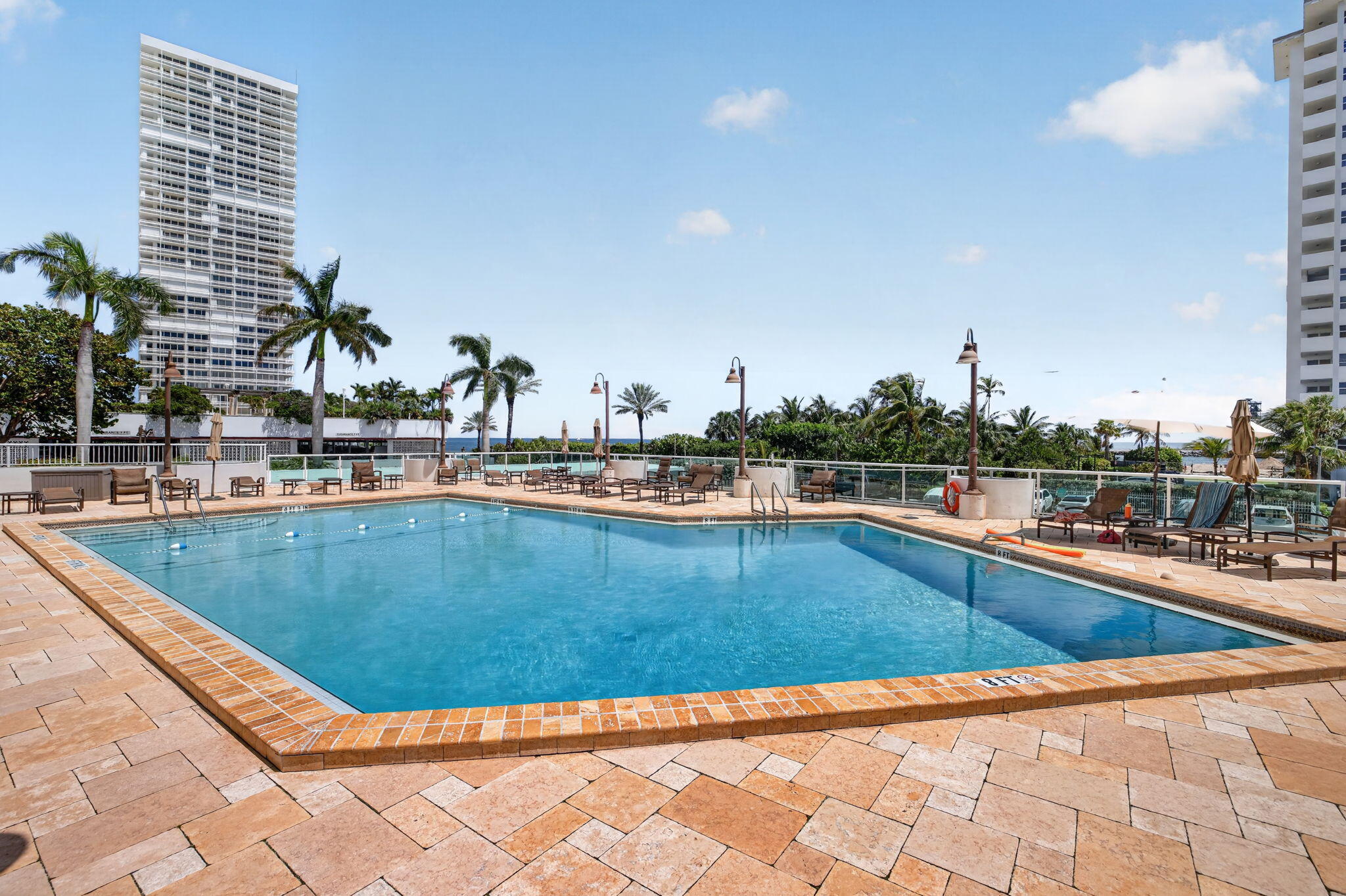 EVERGLADES HOUSE CONDO - Residential