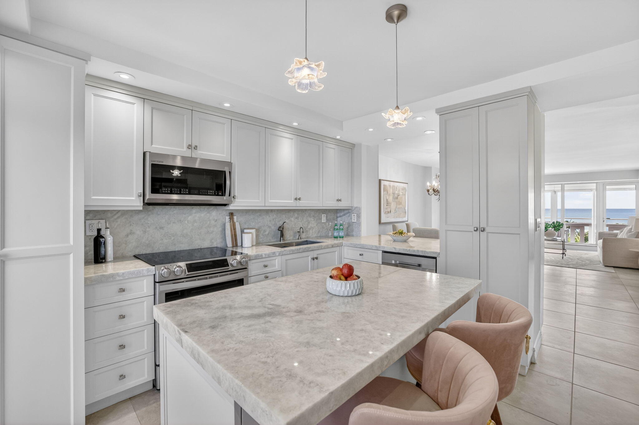 EVERGLADES HOUSE CONDO - Residential