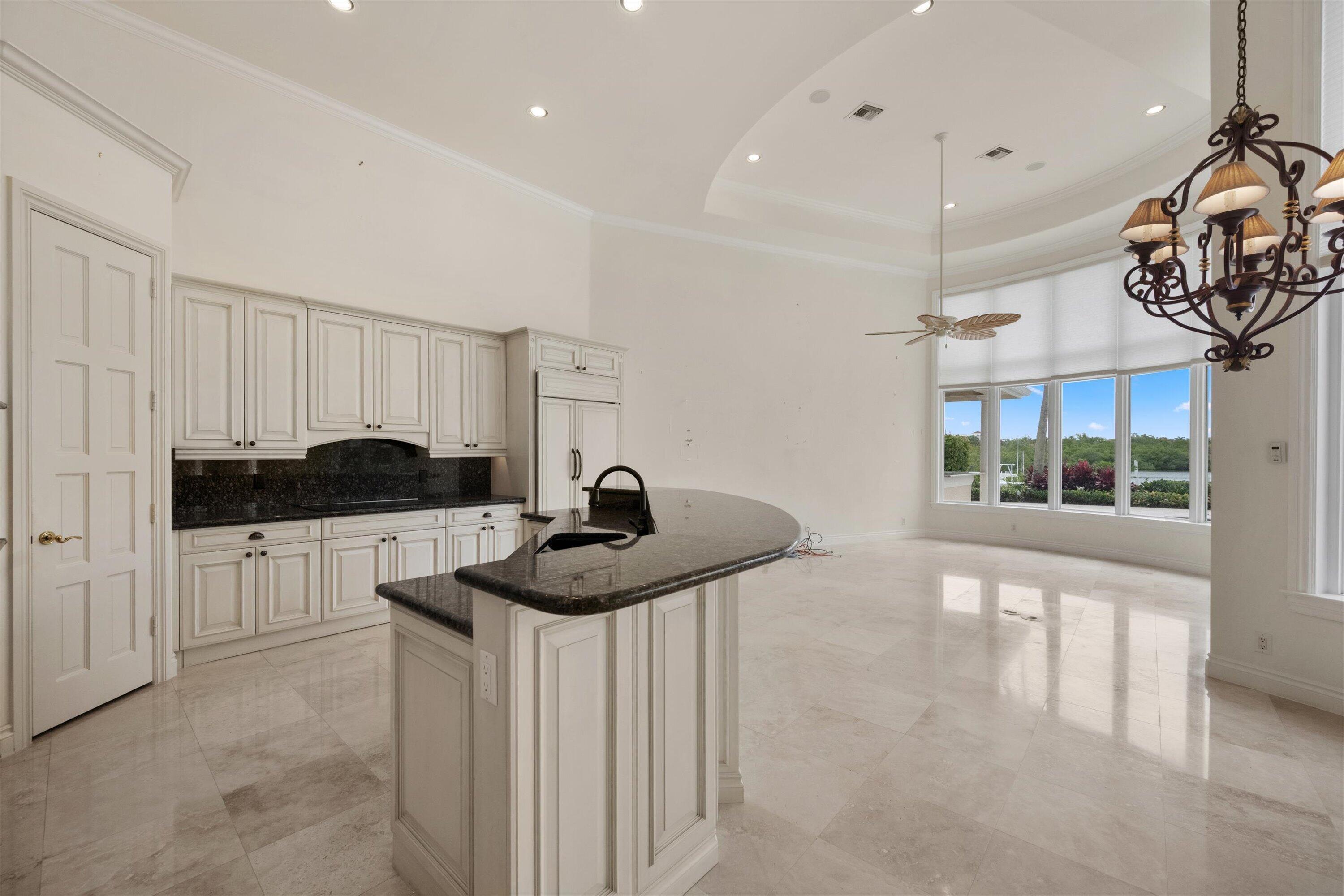 HARBOUR AT JONATHANS LANDING - Residential