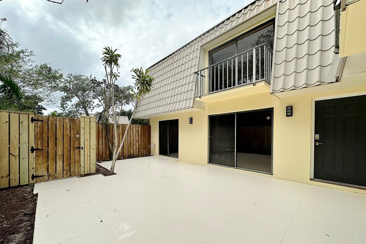 EMBASSY PARK CONDO - Residential