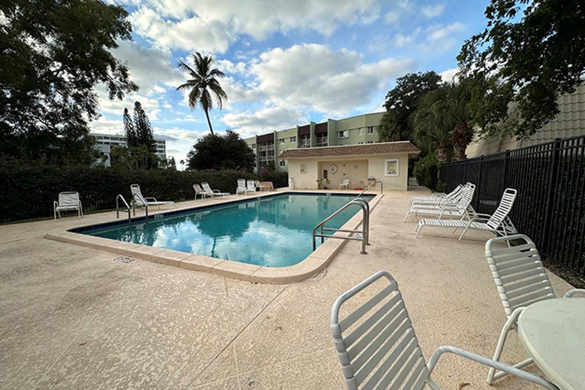 EMBASSY PARK CONDO - Residential