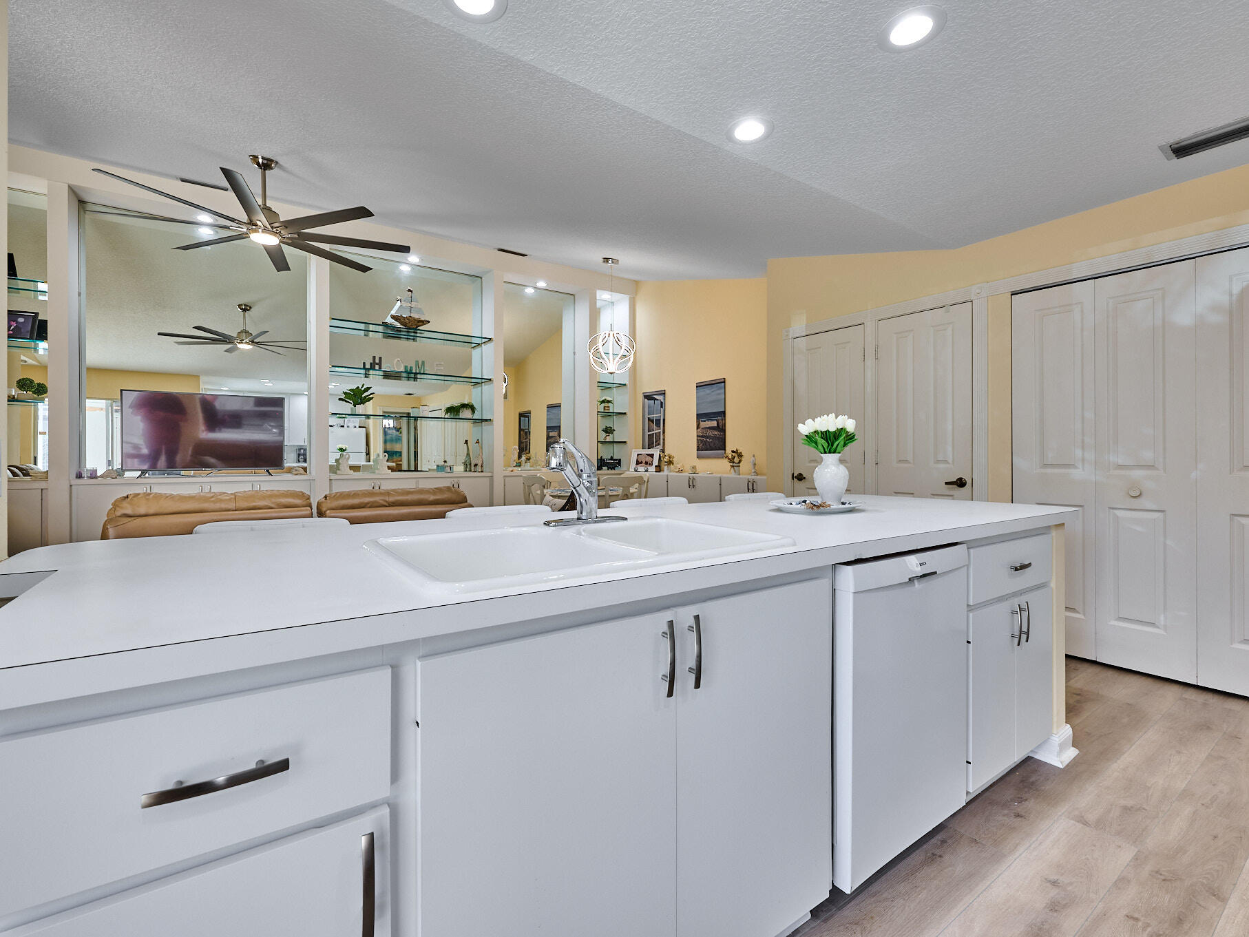 OAKS-SUNTERRACE 1 - Residential