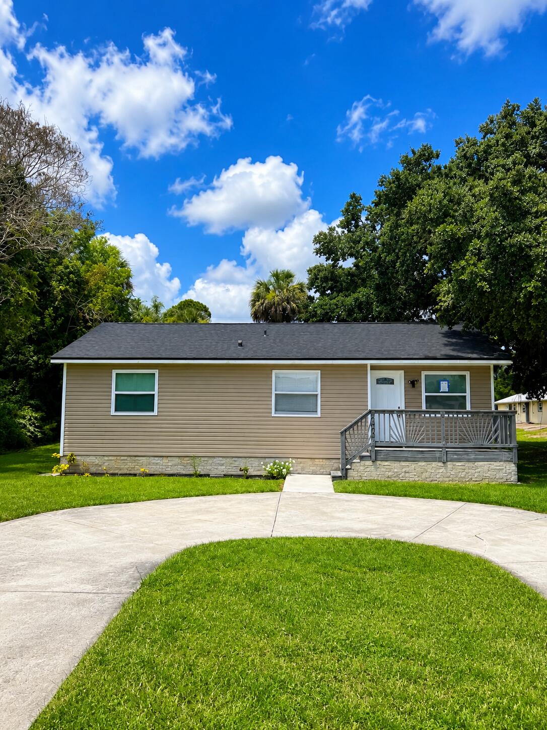 Short Sale Opportunity! Don't miss this 3-bedroom, 2-bath home with plenty of potential and several valuable improvements like the 2025 roof. Whether you're an investor or a buyer looking to add your personal touch, this property offers a fantastic opportunity to build equity. Conveniently located in North Fort Pierce, you'll enjoy easy access to the beautiful beaches and everything Fort Pierce has to offer, including its vibrant downtown, waterfront, parks, restaurants, and entertainment. With its strong potential this home is ready for its next chapter. Schedule your showing today. The list price reflects foundation issues evident on the left side of the home and presents an excellent opportunity for buyers willing to make the necessary repairs.