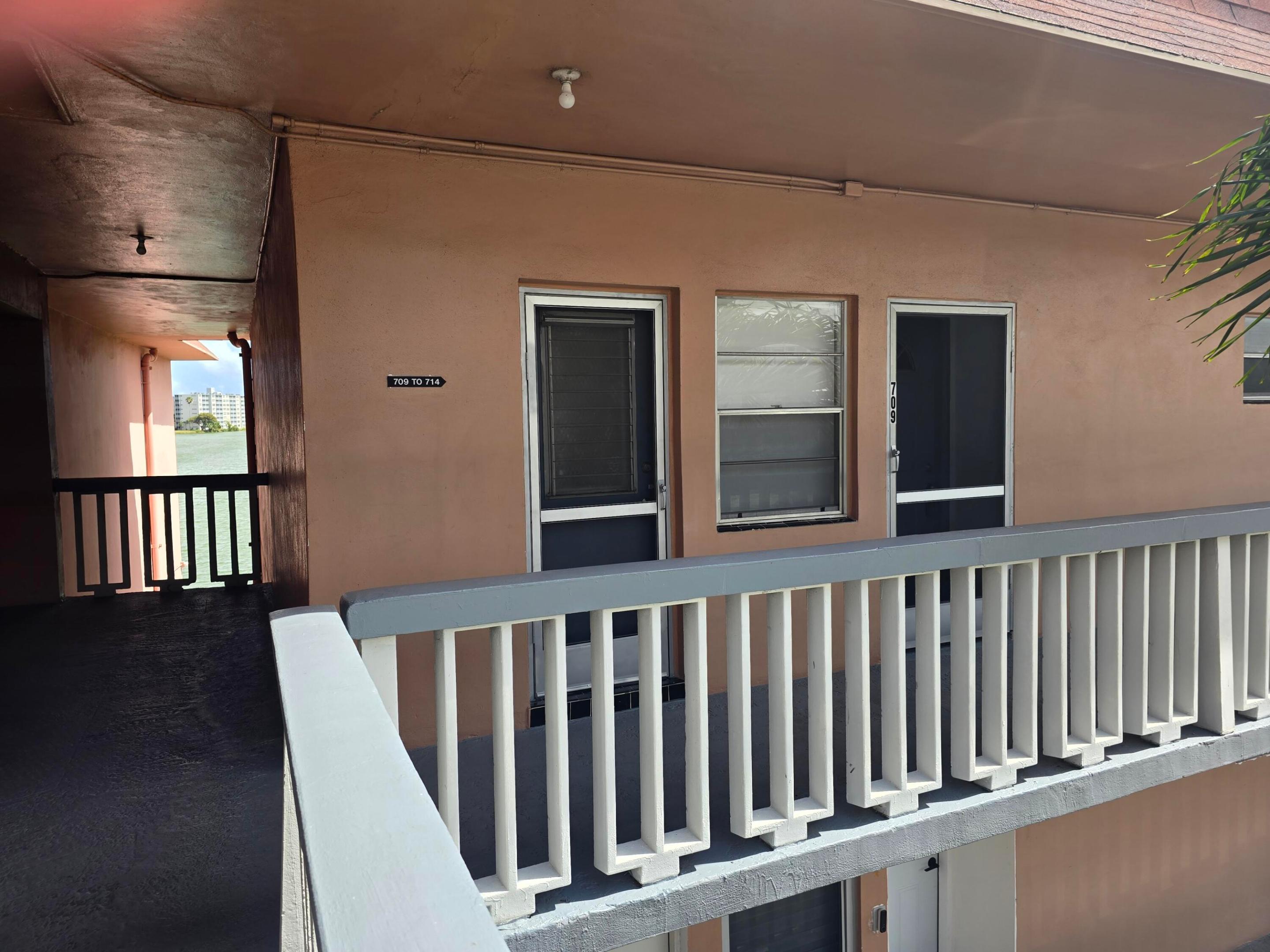 SIXTH MOORINGS CONDO - Residential