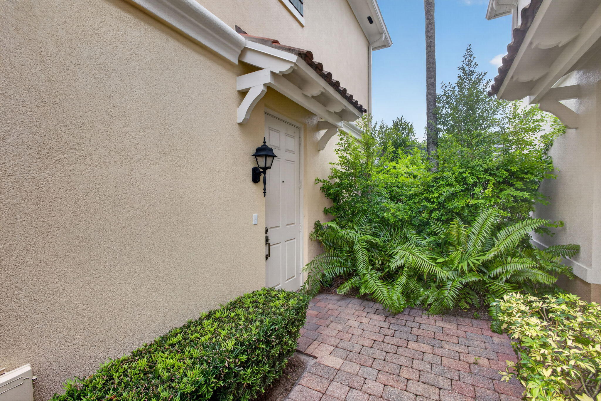 SAN PALERMO - Residential Lease