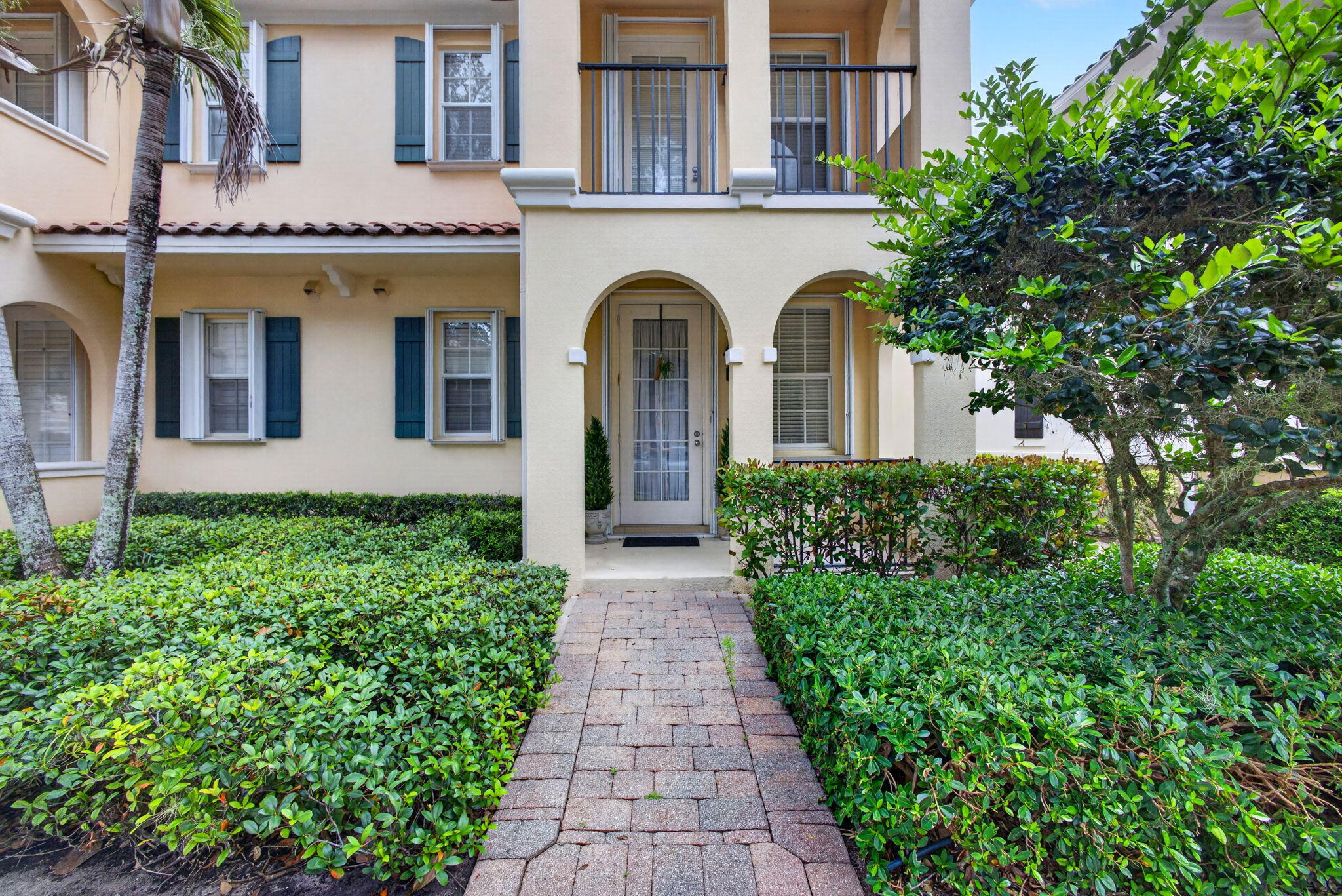 SAN PALERMO - Residential Lease