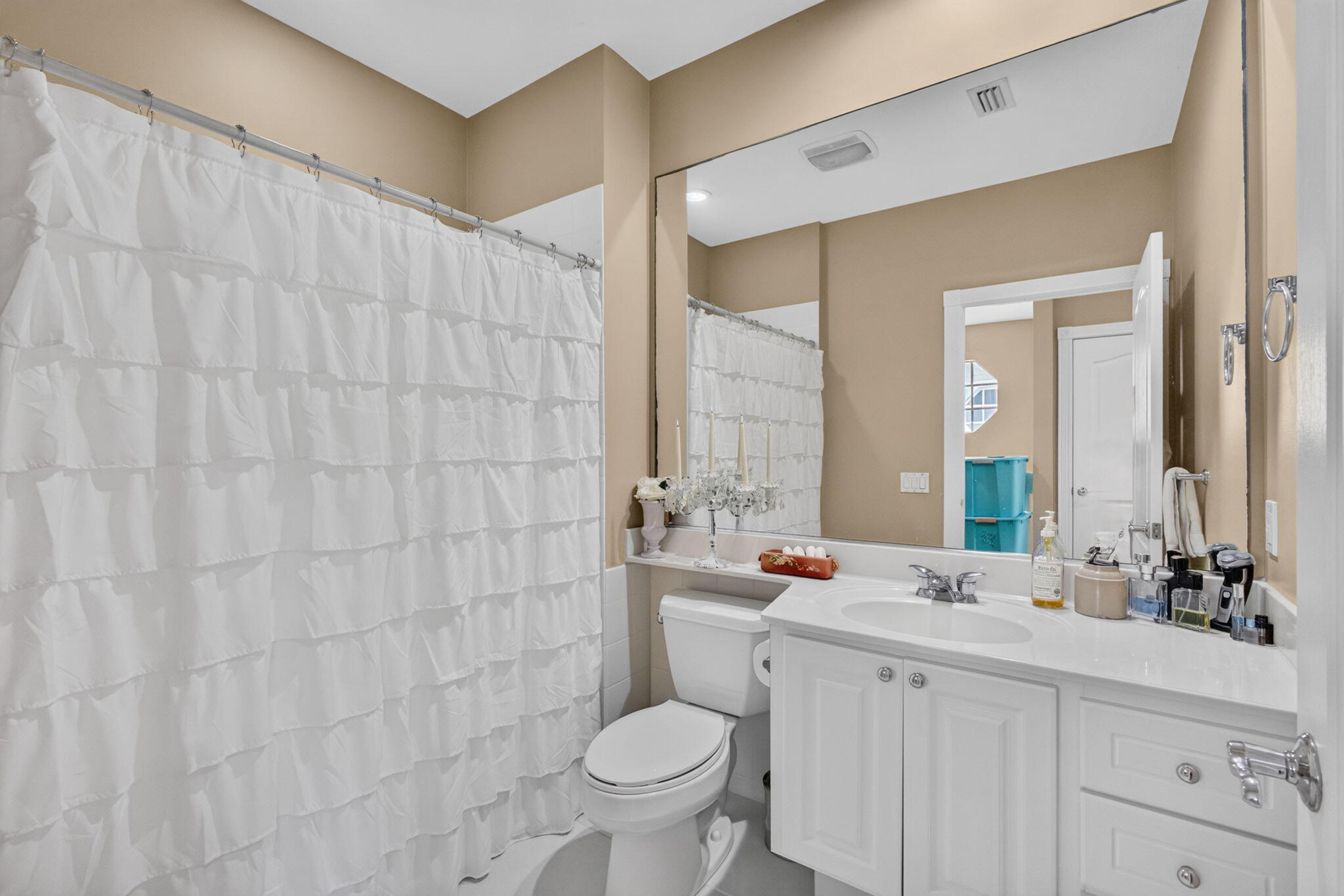 SAN PALERMO - Residential Lease