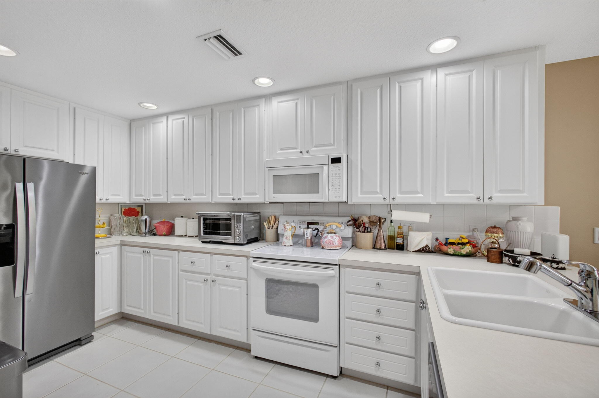 SAN PALERMO - Residential Lease