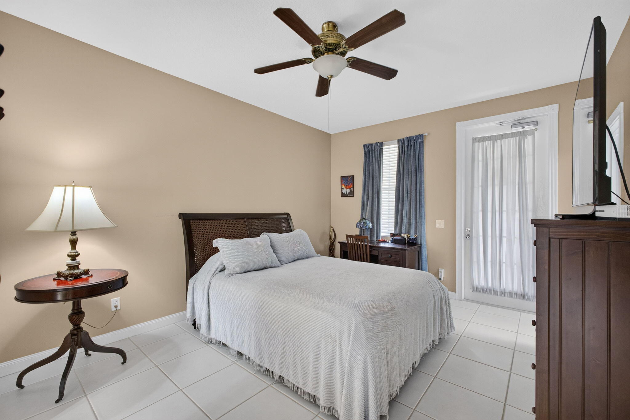 SAN PALERMO - Residential Lease