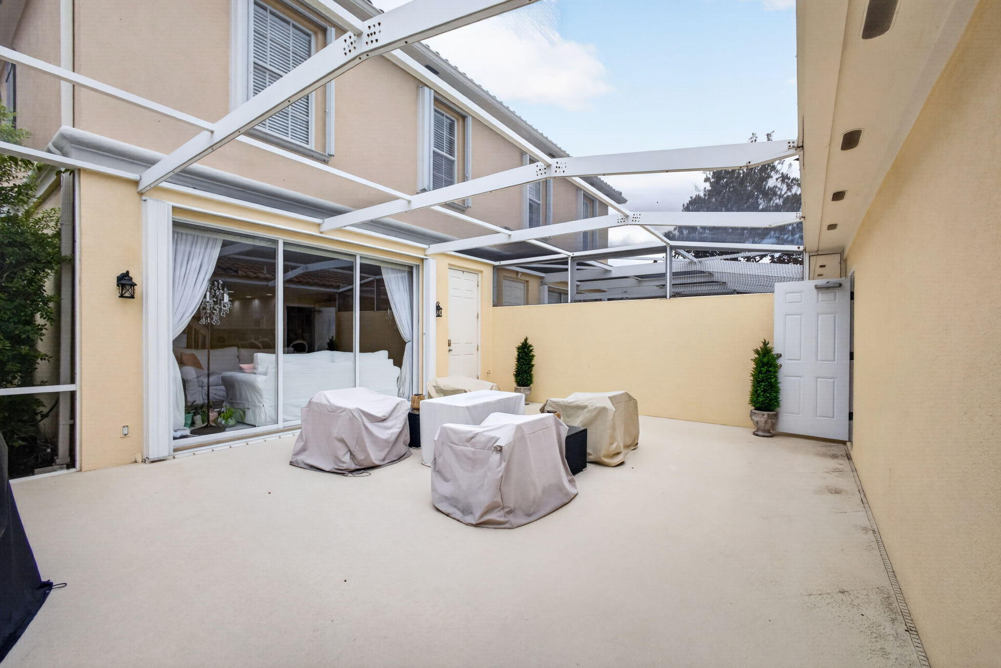 SAN PALERMO - Residential Lease