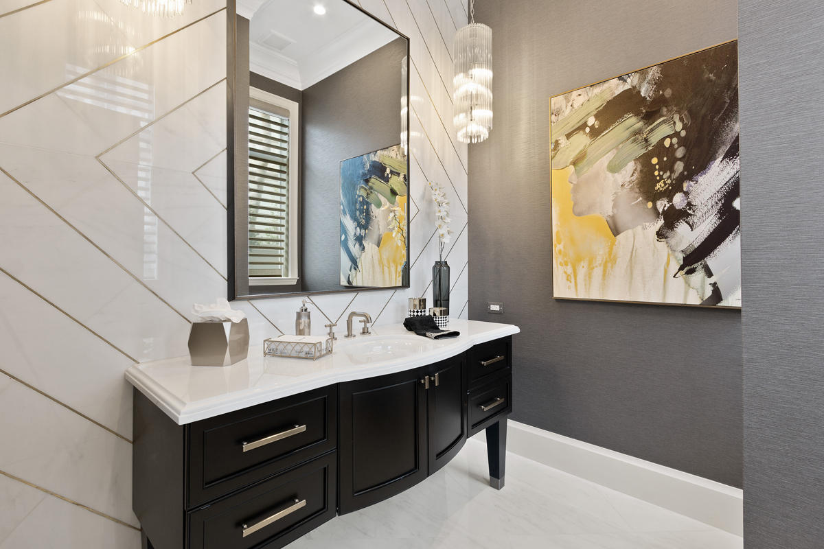 ROYAL PALM YACHT & COUNTRY CLUB - Residential