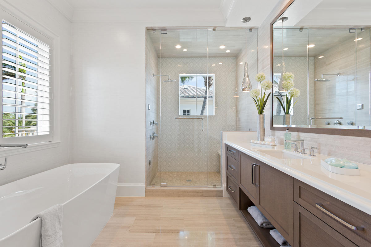 ROYAL PALM YACHT & COUNTRY CLUB - Residential