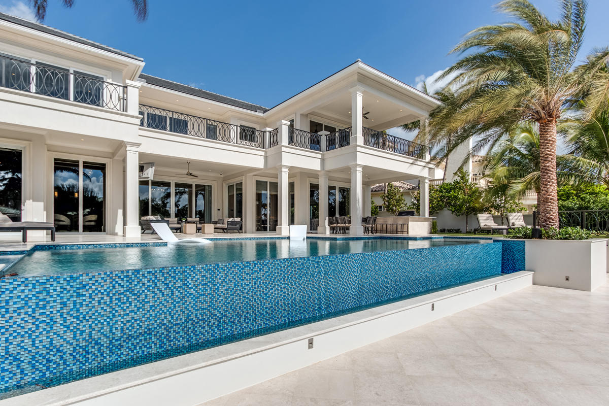 ROYAL PALM YACHT & COUNTRY CLUB - Residential