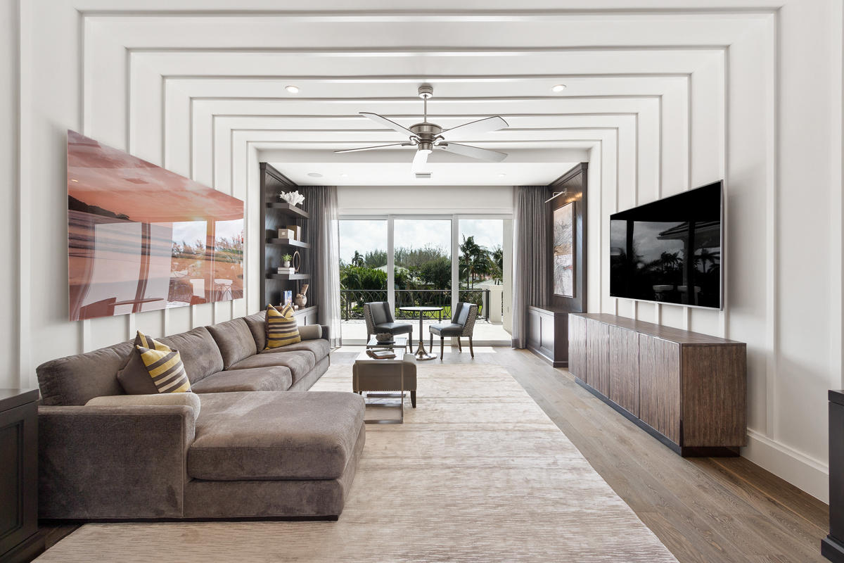 ROYAL PALM YACHT & COUNTRY CLUB - Residential