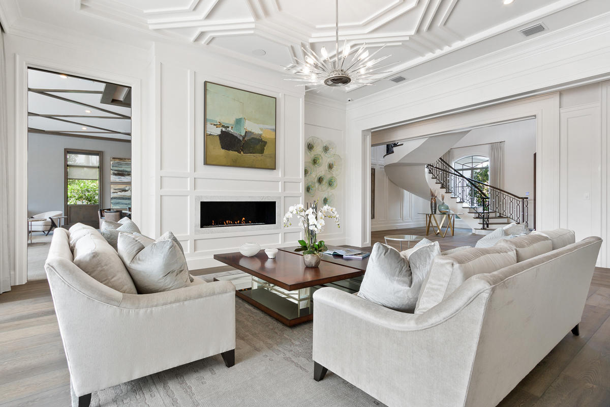 ROYAL PALM YACHT & COUNTRY CLUB - Residential