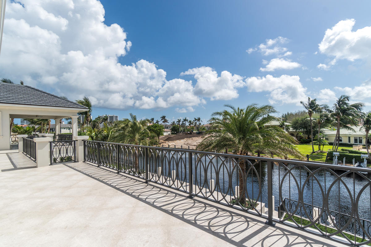 ROYAL PALM YACHT & COUNTRY CLUB - Residential