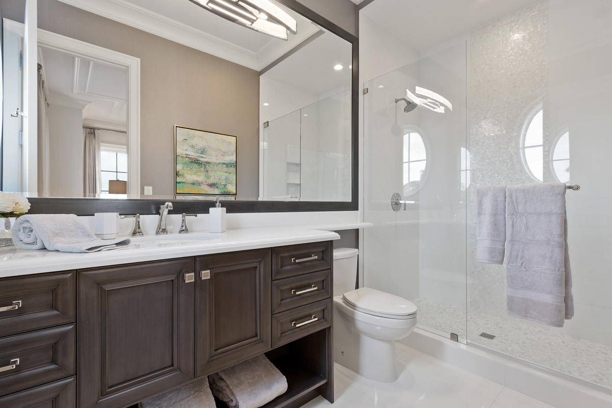 ROYAL PALM YACHT & COUNTRY CLUB - Residential