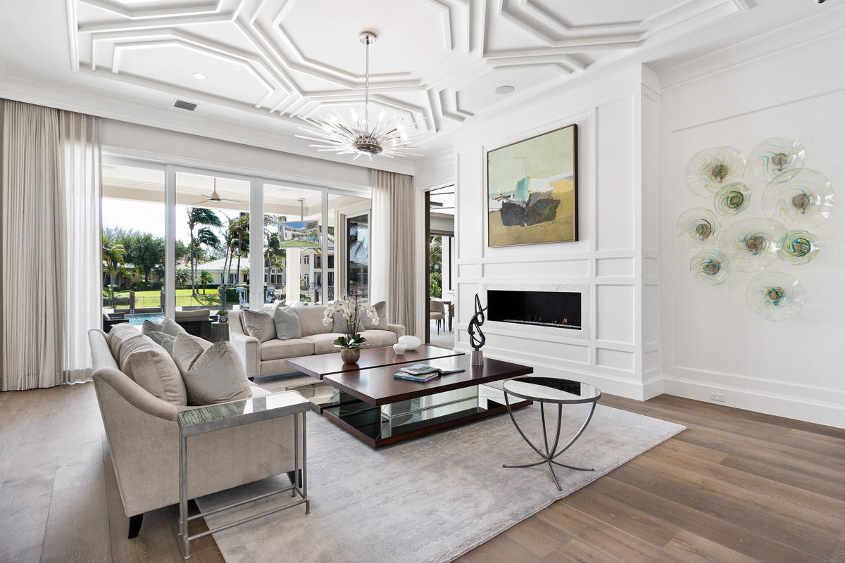 ROYAL PALM YACHT & COUNTRY CLUB - Residential