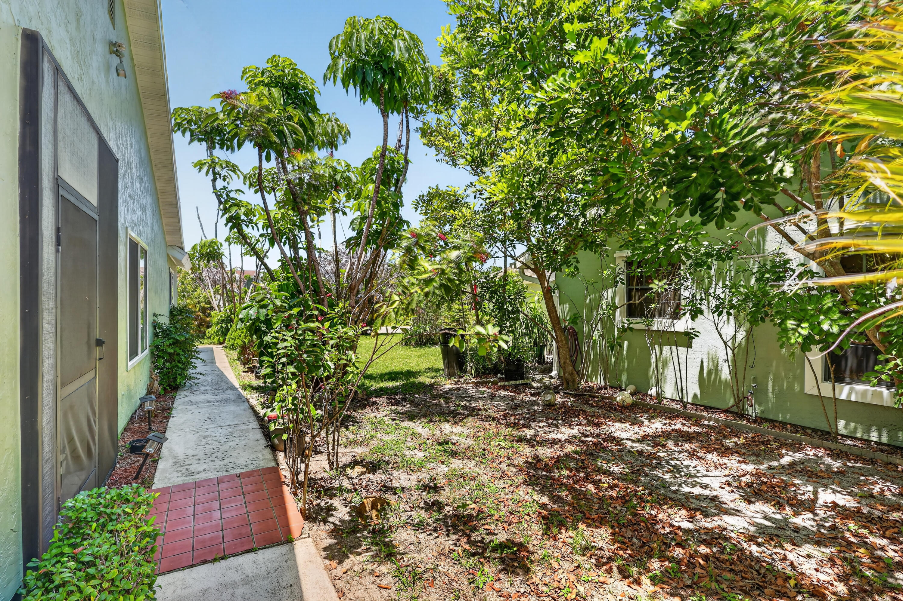 SOUTH PORT ST LUCIE UNIT 17 - Residential