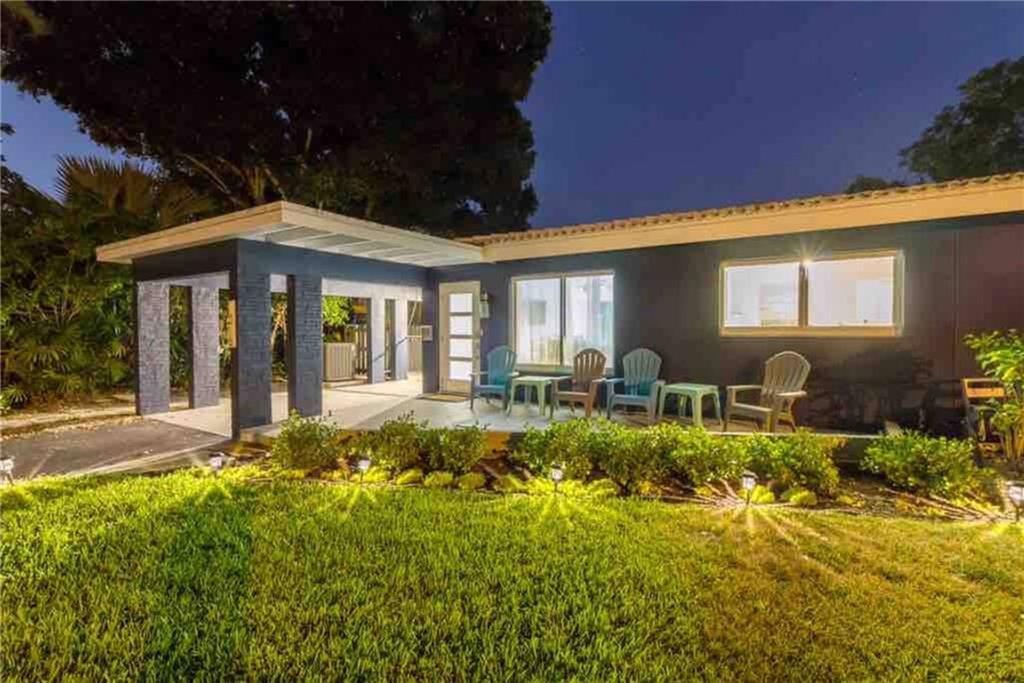 Lyons Park 33-28 B - Residential