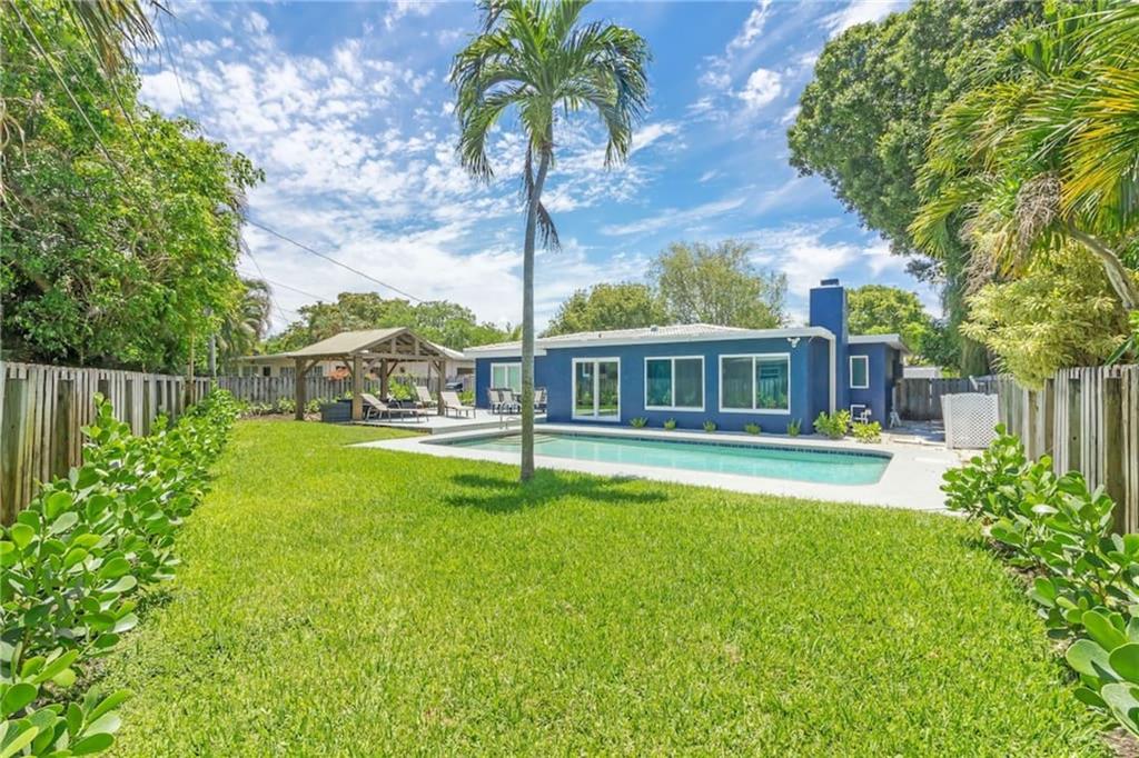 Lyons Park 33-28 B - Residential