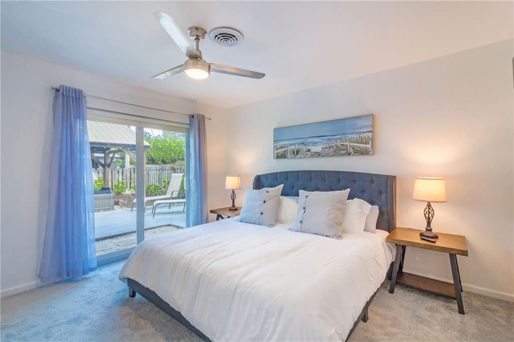 Lyons Park 33-28 B - Residential