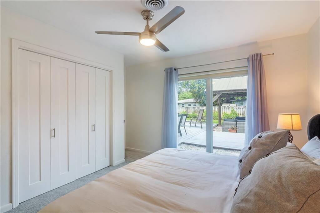 Lyons Park 33-28 B - Residential