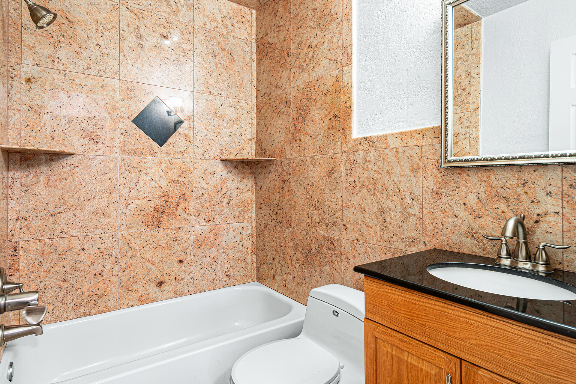 Imperial Villas Condo 01-06 - Residential Lease