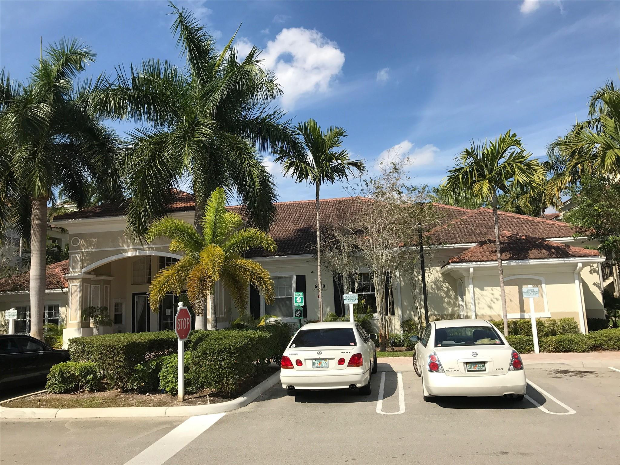 El-Ad Poinciana Condo - Residential