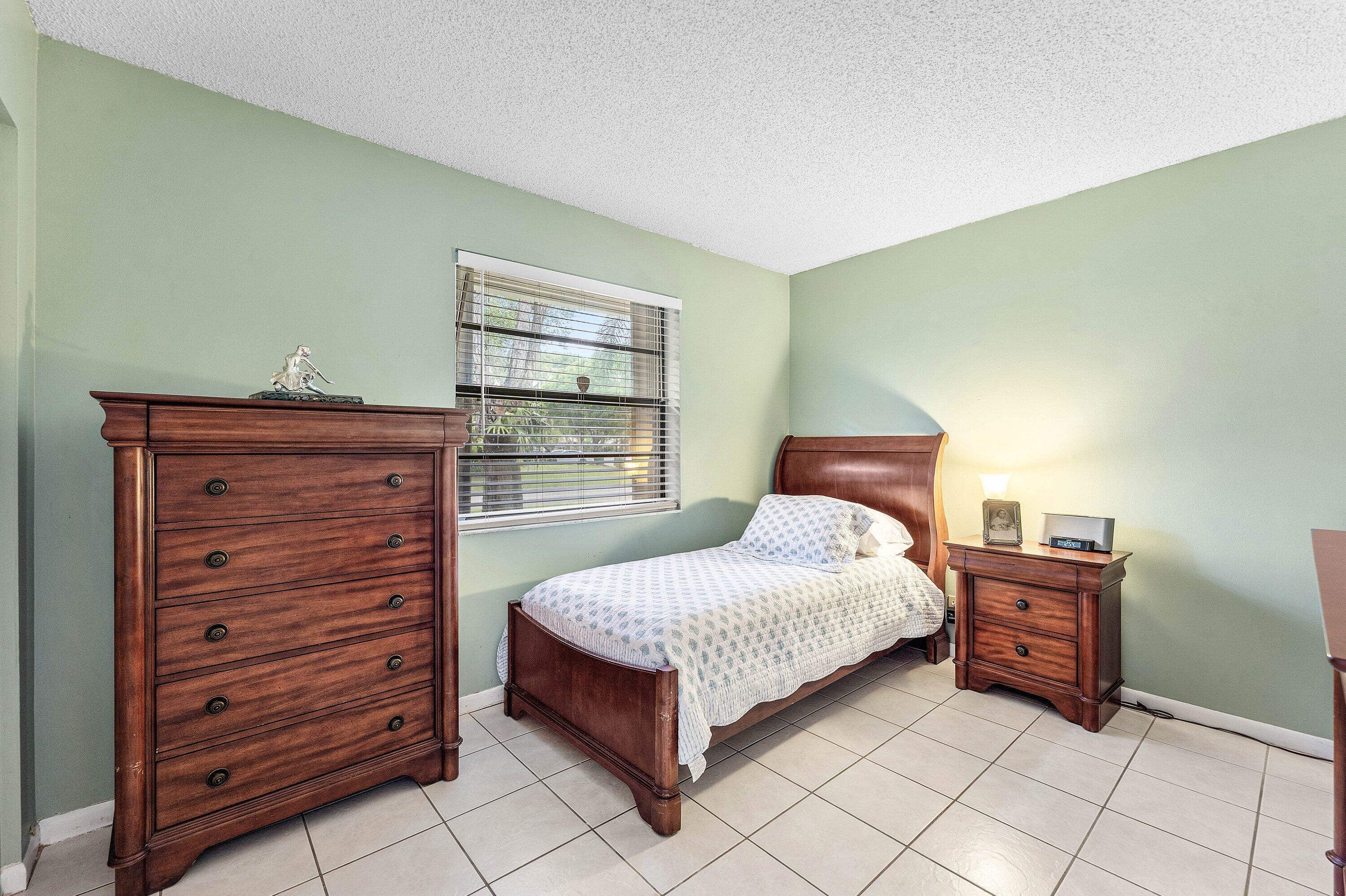 CYPRESS RUN - Residential