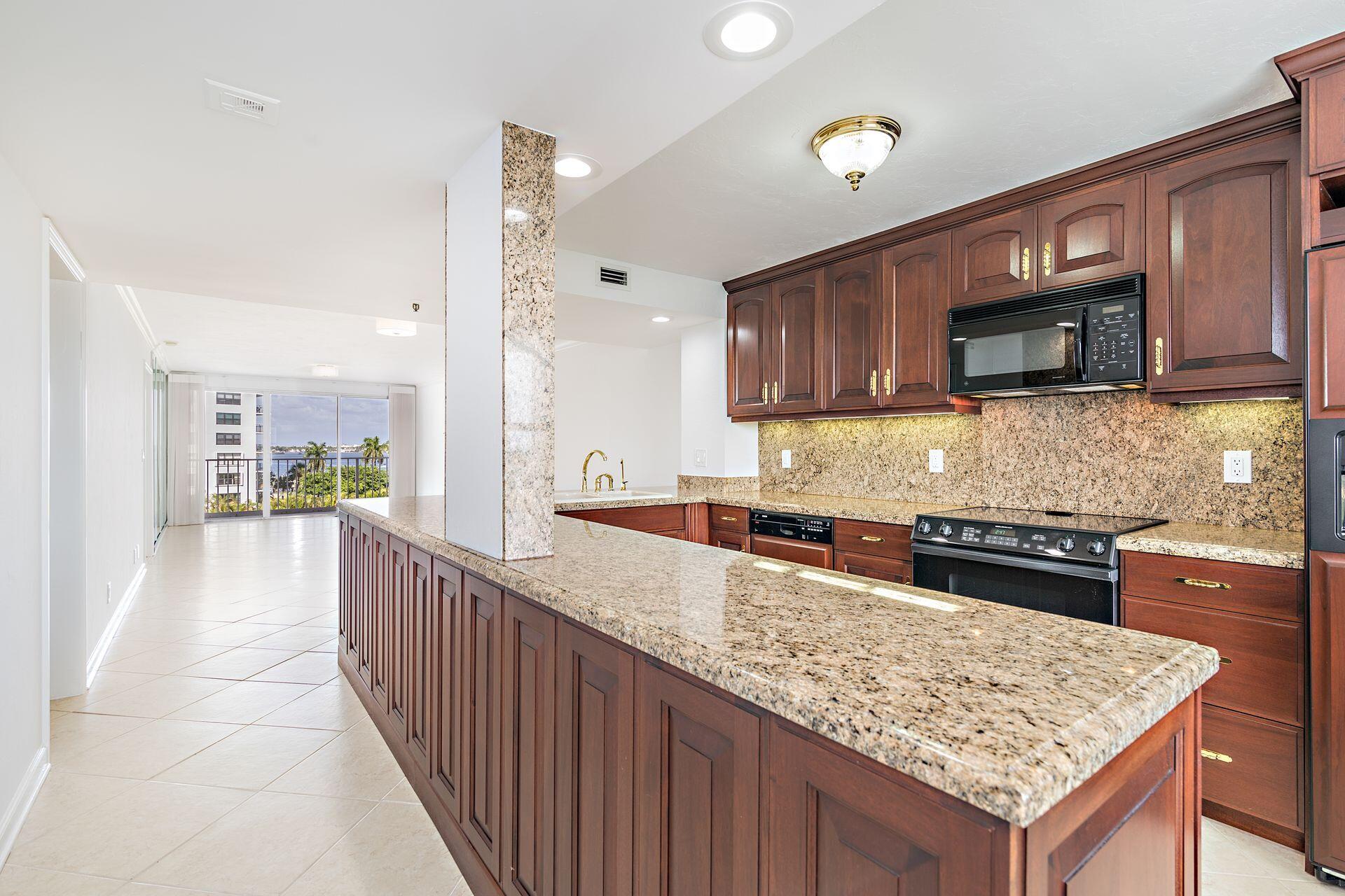 HARBOR TOWERS & MARINA CONDO - Residential Lease