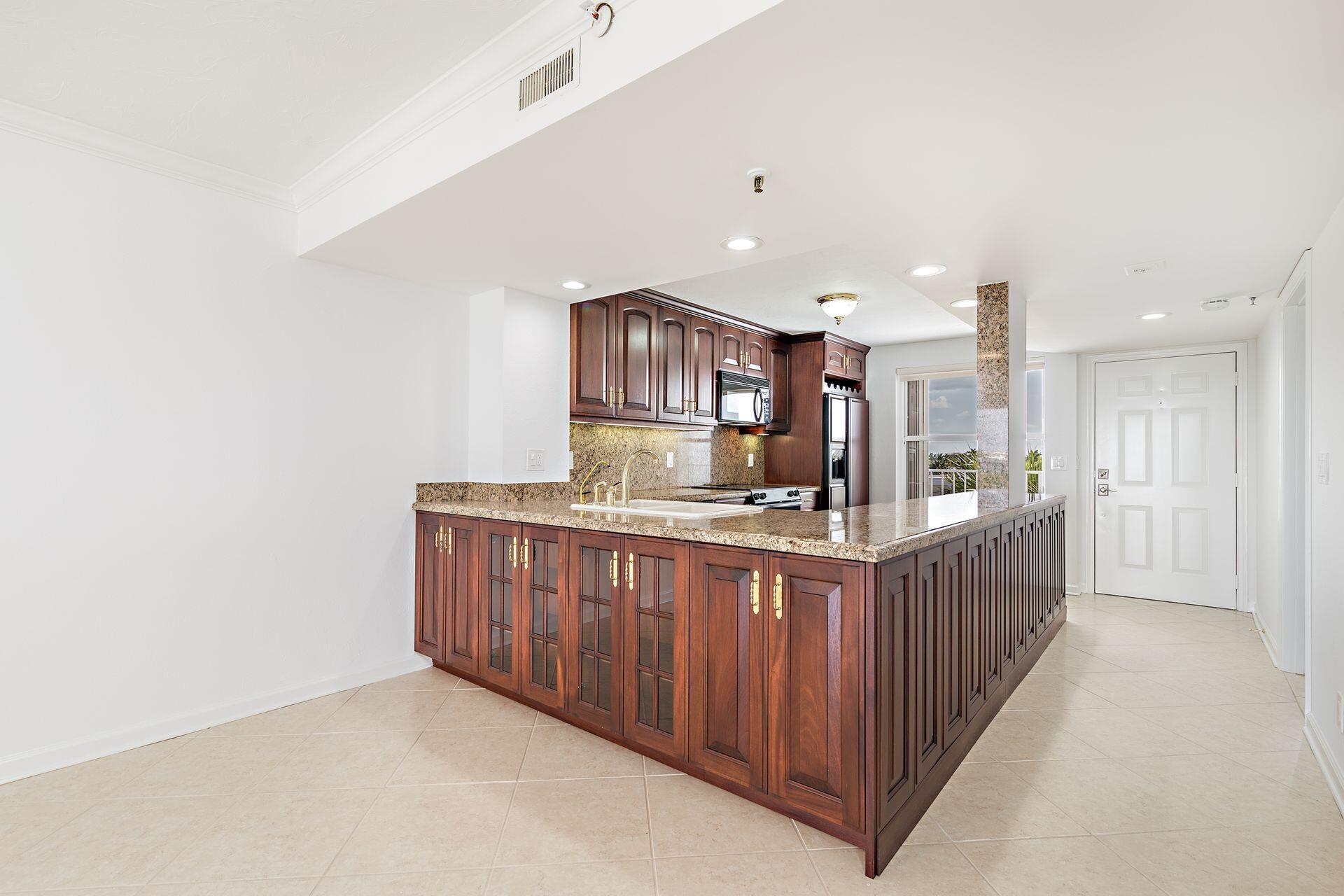HARBOR TOWERS & MARINA CONDO - Residential Lease