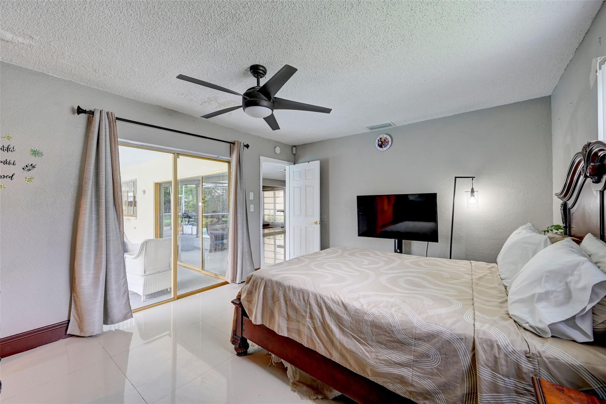 SUNRISE GOLF VILLAGE FIRST ADD - Residential Lease