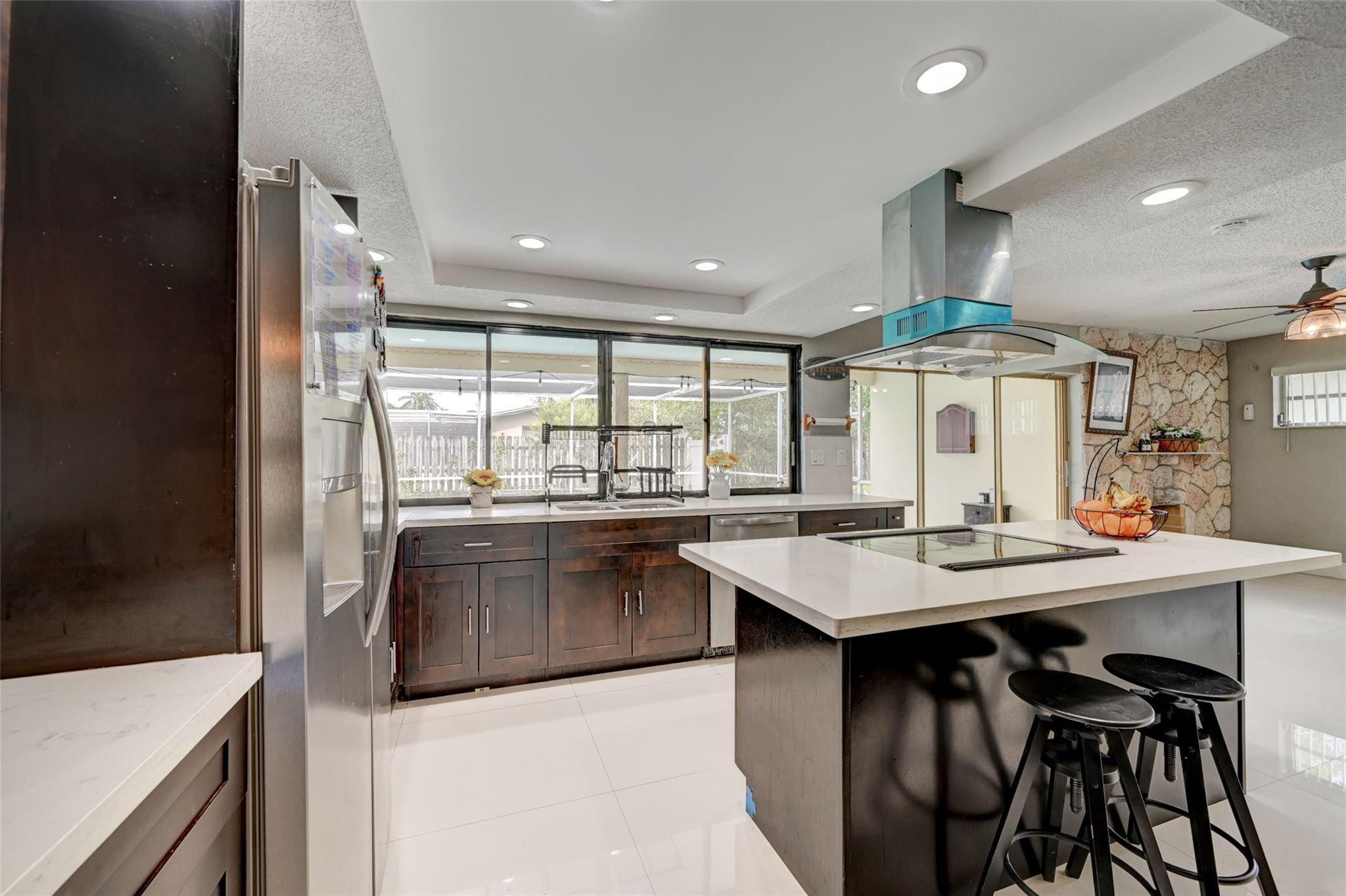 SUNRISE GOLF VILLAGE FIRST ADD - Residential Lease