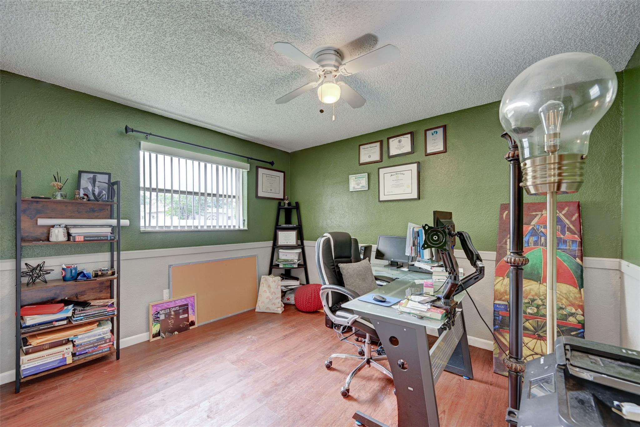 SUNRISE GOLF VILLAGE FIRST ADD - Residential Lease