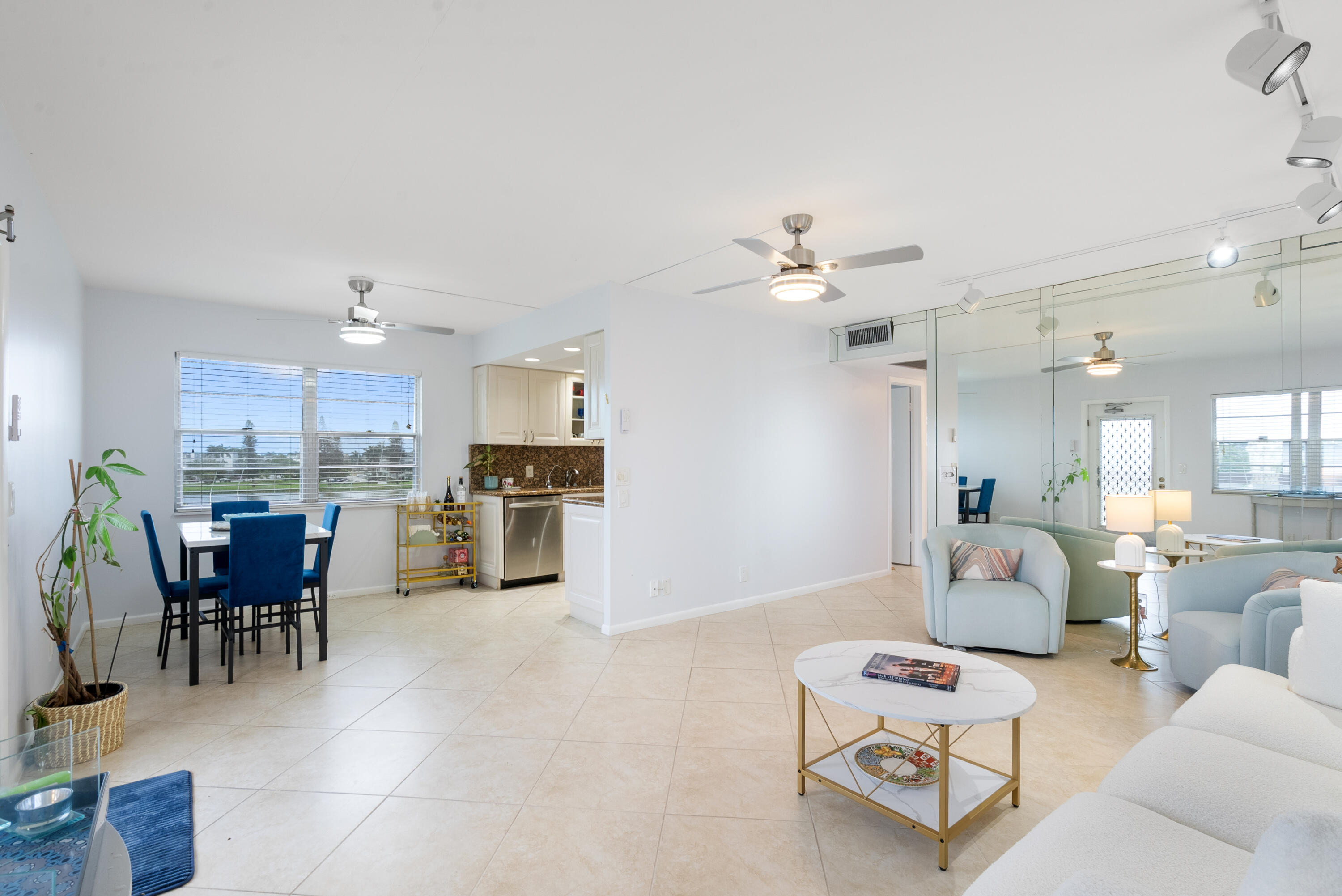 CORNWALL AT CENTURY VILLAGE CONDO - Residential Lease
