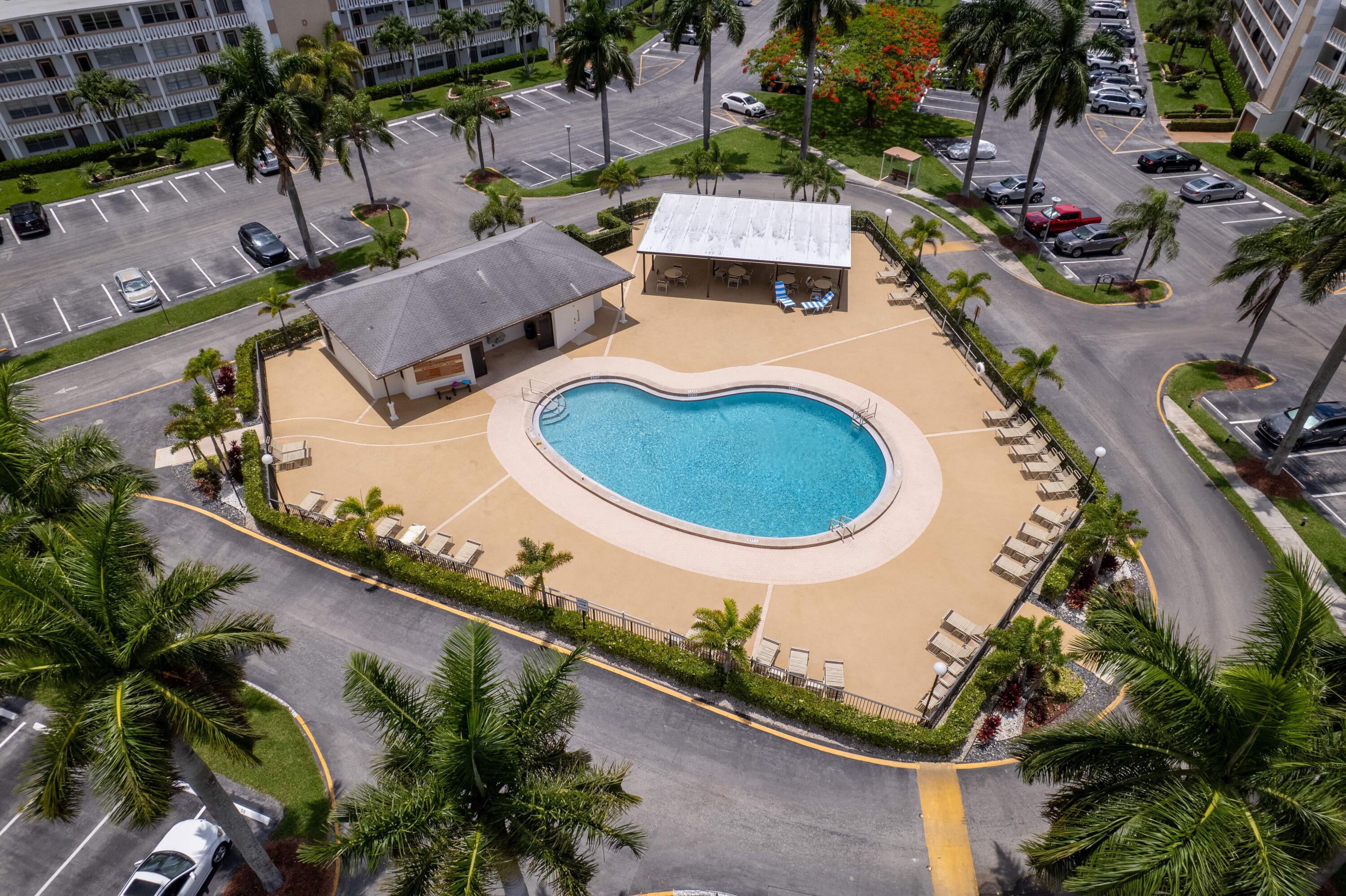 CORNWALL AT CENTURY VILLAGE CONDO - Residential Lease