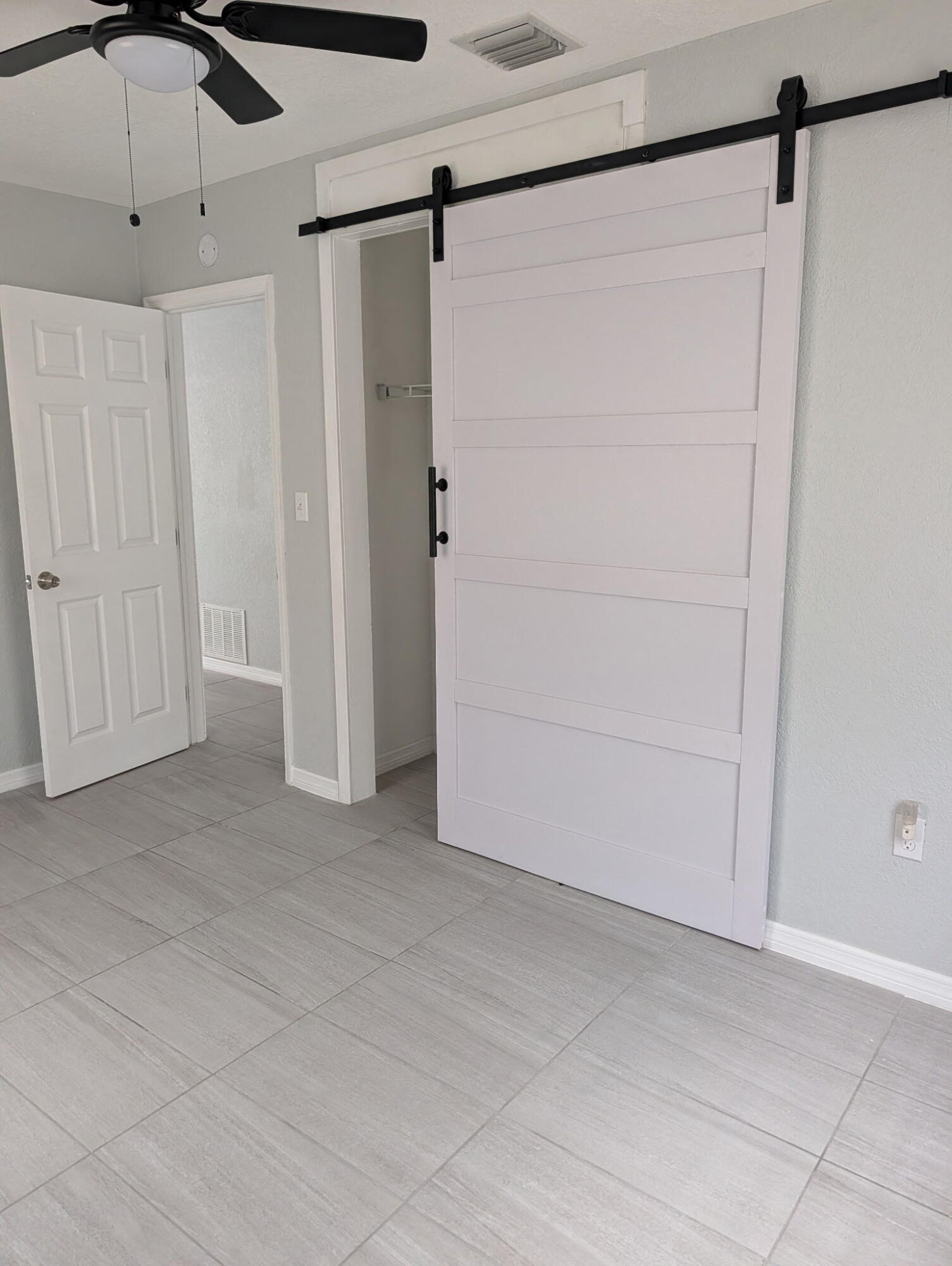 LAUDERDALE MANOR HOMESITES - Residential Lease