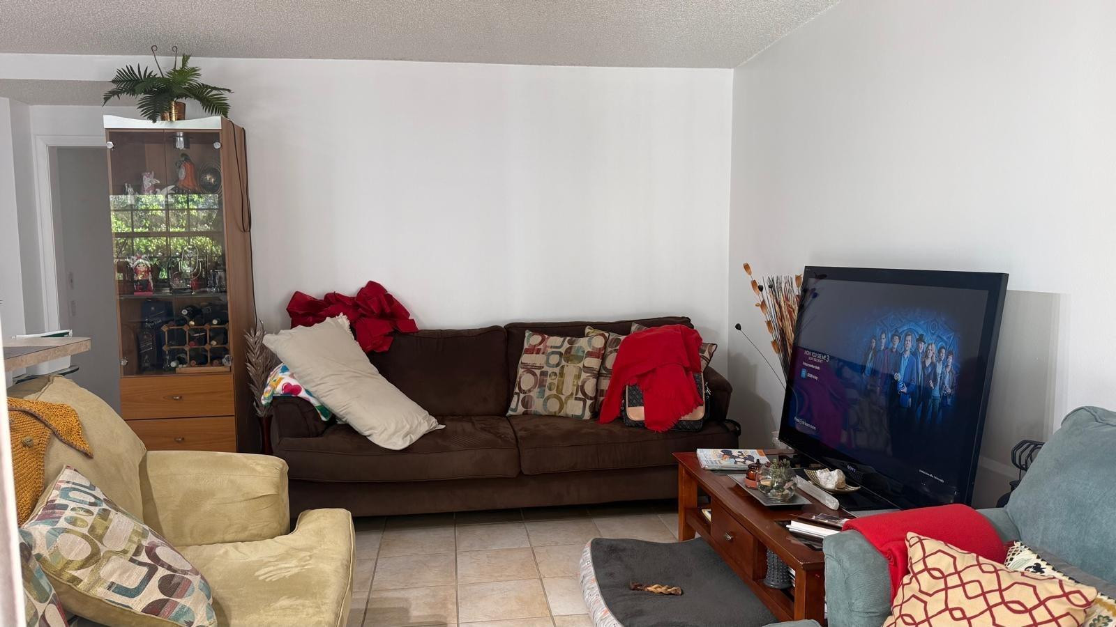 SECTOR 5 - - Residential Lease