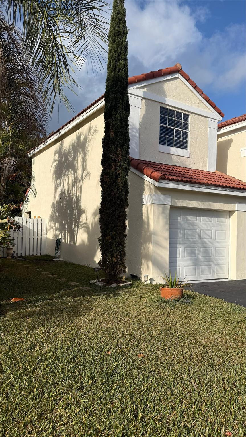 SECTOR 5 - - Residential Lease