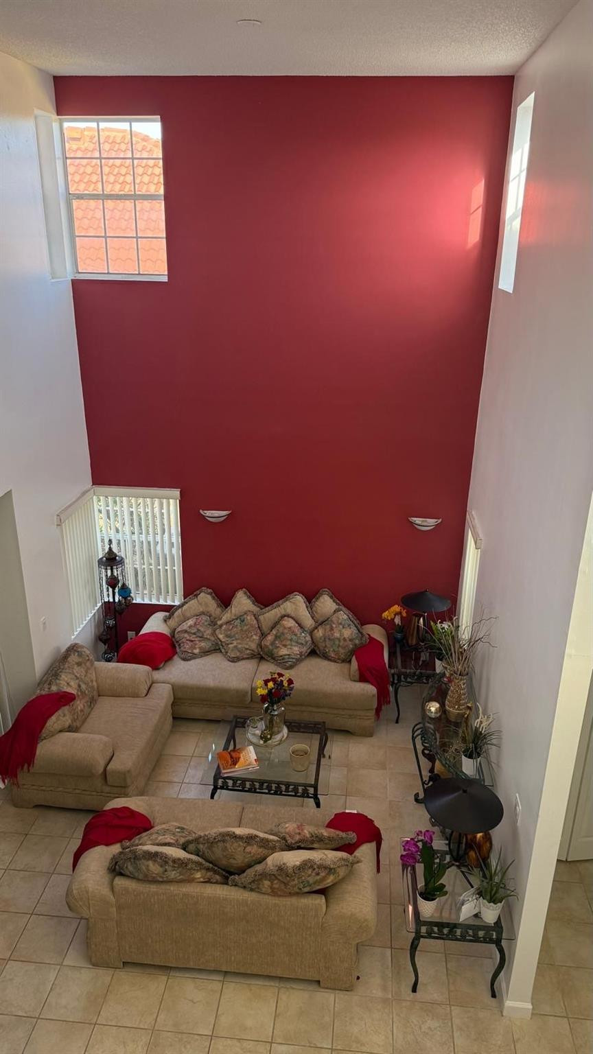 SECTOR 5 - - Residential Lease