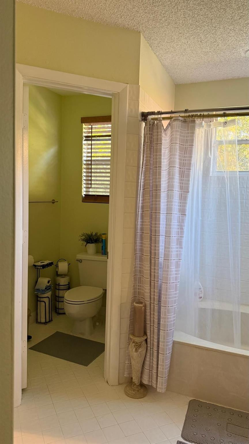 SECTOR 5 - - Residential Lease