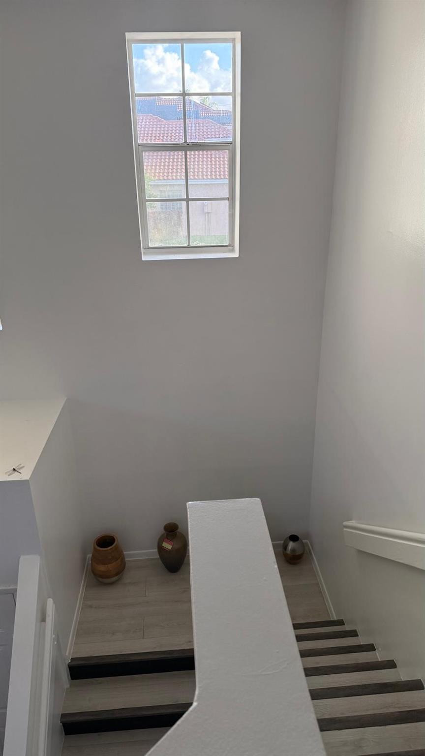 SECTOR 5 - - Residential Lease