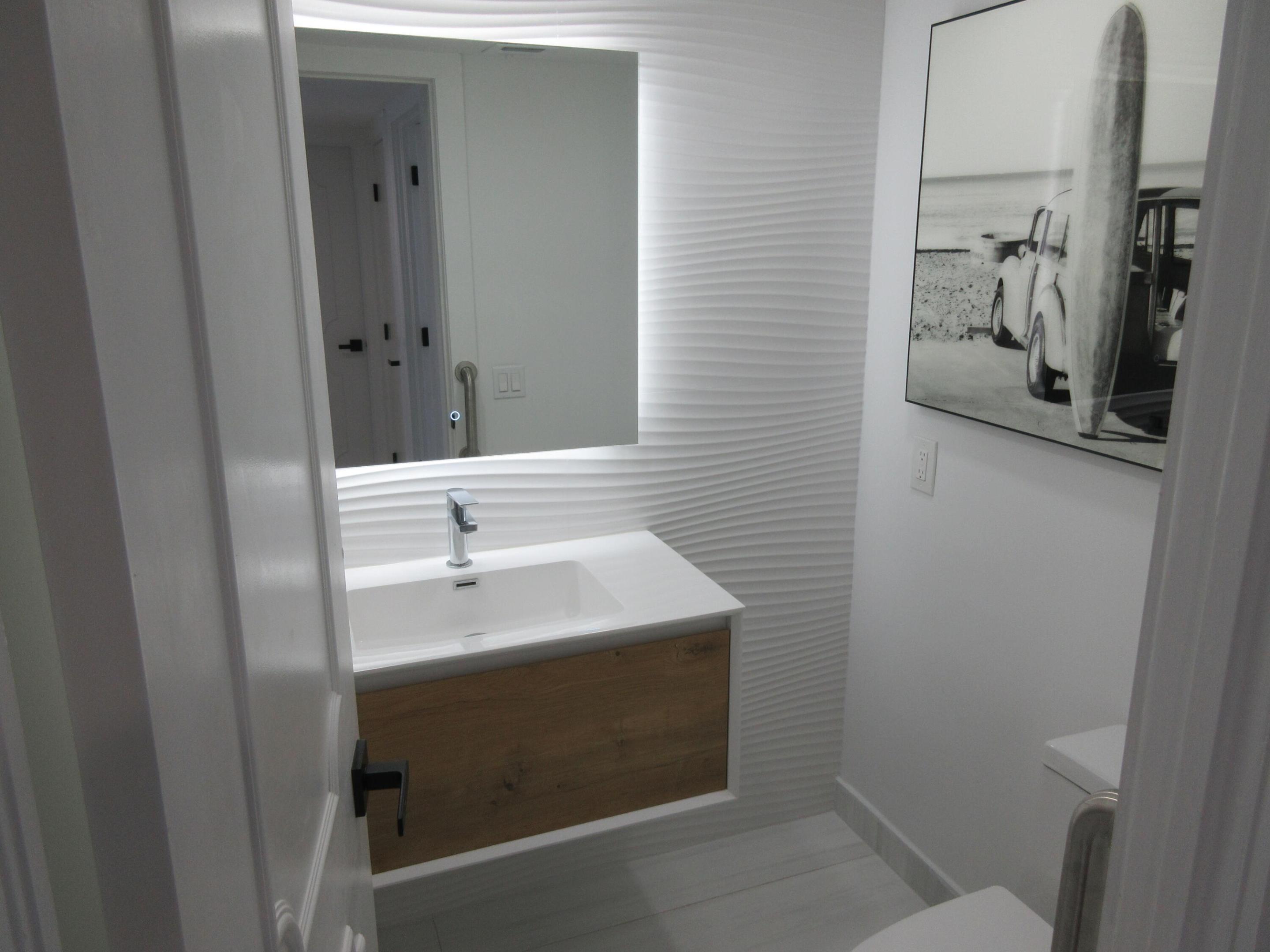 POINT OF AMERICAS PHASE II CONDO - Residential