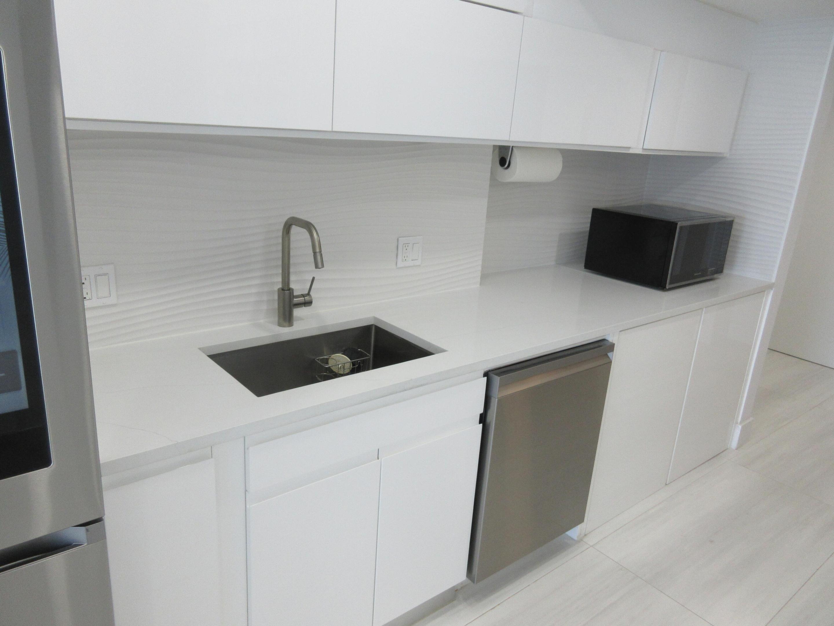 POINT OF AMERICAS PHASE II CONDO - Residential