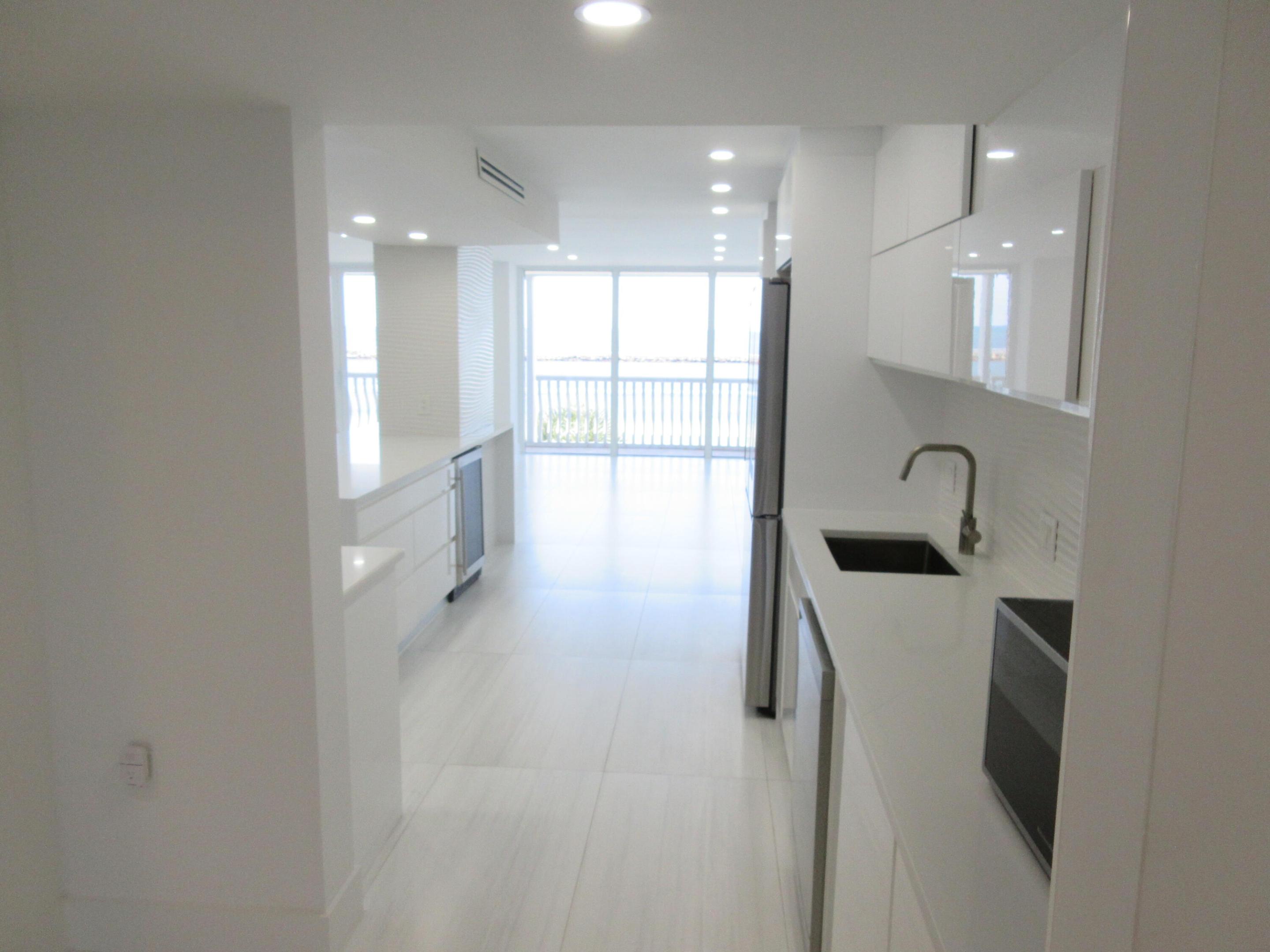 POINT OF AMERICAS PHASE II CONDO - Residential