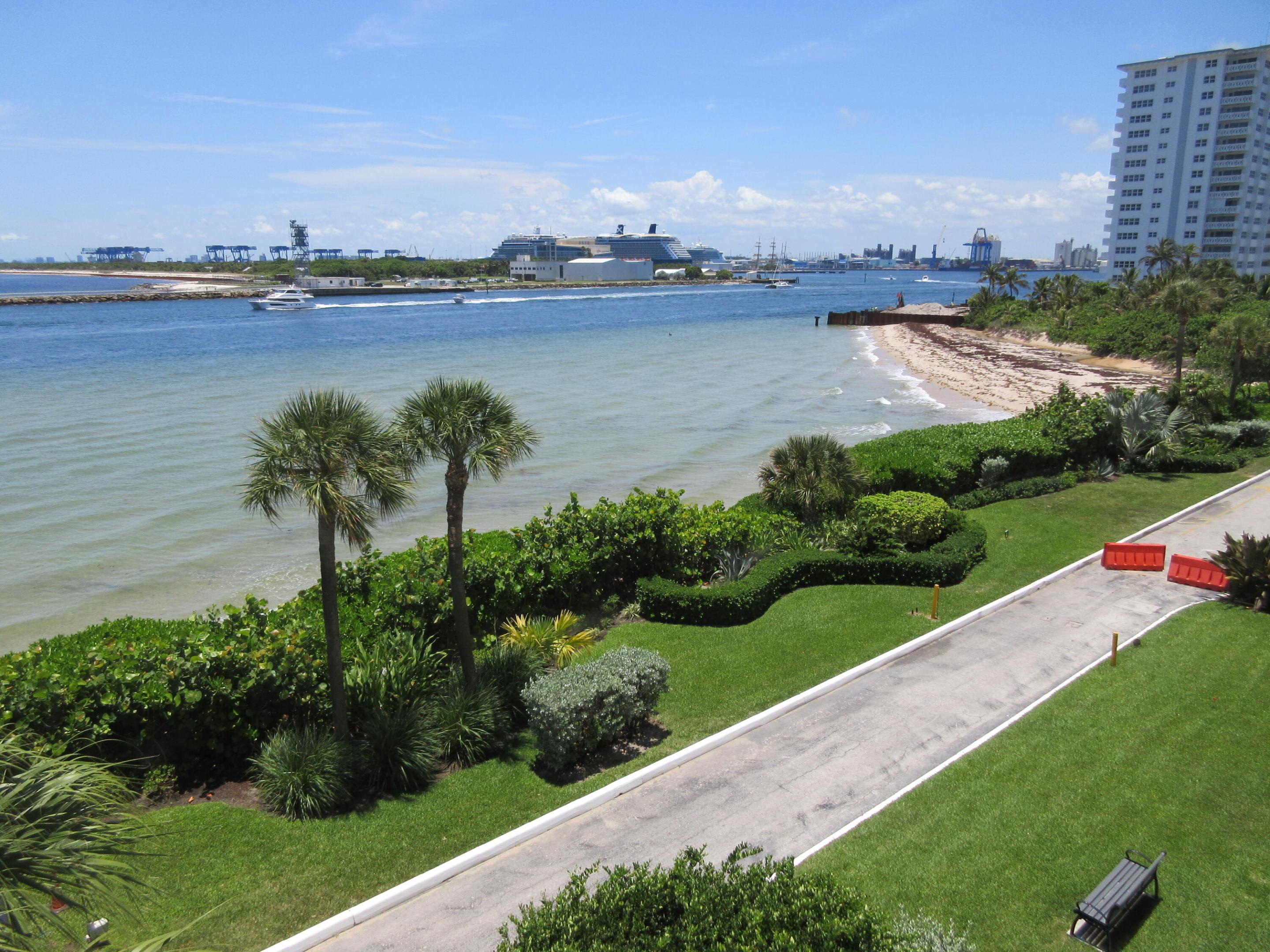 POINT OF AMERICAS PHASE II CONDO - Residential